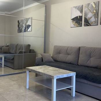 Сдается 1-комнатная квартира, 42 м²