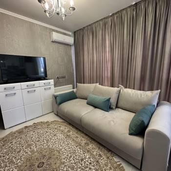 Сдается 1-комнатная квартира, 37 м²