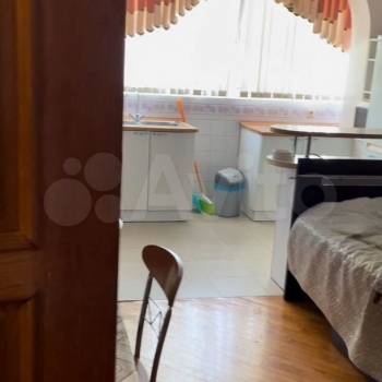 Продается Многокомнатная квартира, 70,9 м²