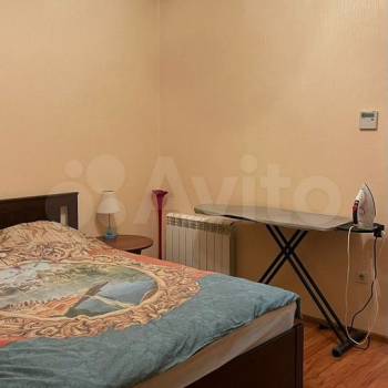 Продается 1-комнатная квартира, 61,9 м²