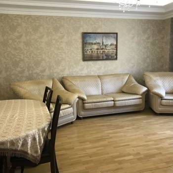 Сдается Многокомнатная квартира, 100 м²