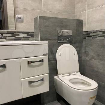 Сдается 1-комнатная квартира, 60 м²