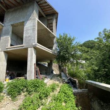 Продается Дом, 196 м²