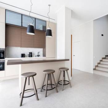 Продается Дом, 180 м²