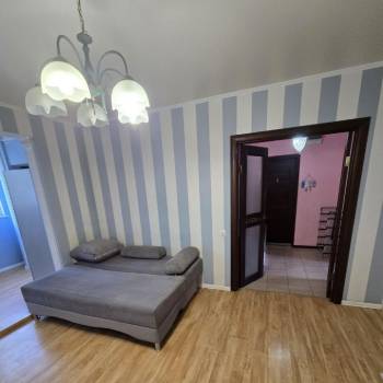 Сдается Многокомнатная квартира, 80 м²