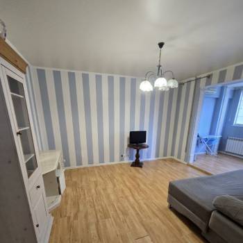 Сдается Многокомнатная квартира, 80 м²