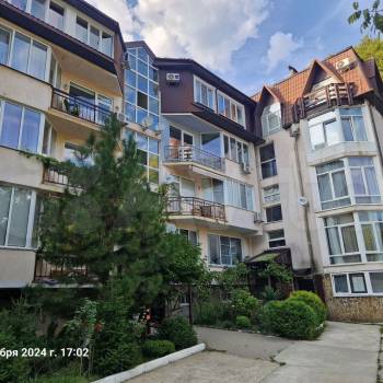 Продается 1-комнатная квартира, 50 м²