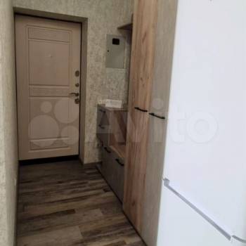 Продается 1-комнатная квартира, 50 м²