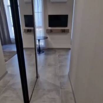 Продается 1-комнатная квартира, 36 м²