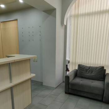 Сдается Нежилое помещение, 130 м²