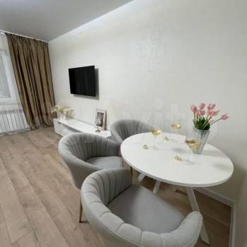 Продается 2-х комнатная квартира, 42 м²