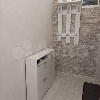 Продается 1-комнатная квартира, 38 м²