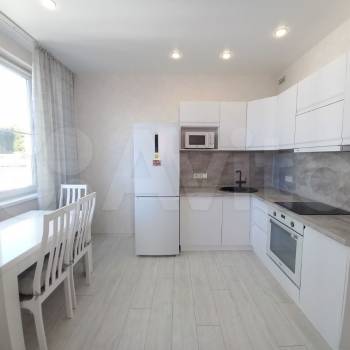 Продается 1-комнатная квартира, 38 м²