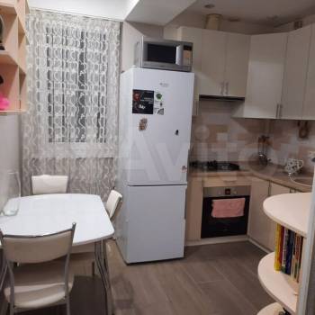 Сдается Многокомнатная квартира, 60 м²