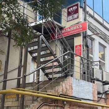 Сдается Нежилое помещение, 150 м²