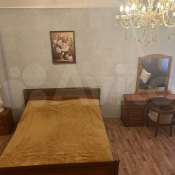 Сдается 1-комнатная квартира, 89,9 м²