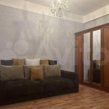 Сдается 1-комнатная квартира, 89,9 м²