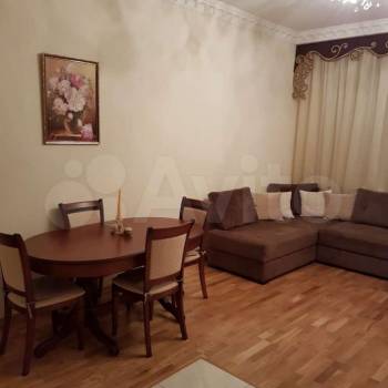 Сдается 1-комнатная квартира, 89,9 м²