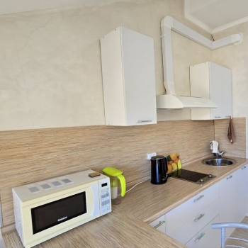 Продается 1-комнатная квартира, 37 м²