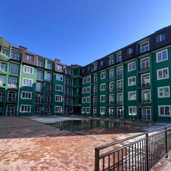 Продается 1-комнатная квартира, 42 м²