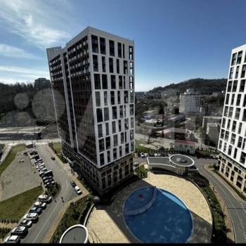 Продается 1-комнатная квартира, 91 м²