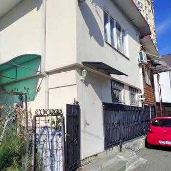 Продается Многокомнатная квартира, 107 м²