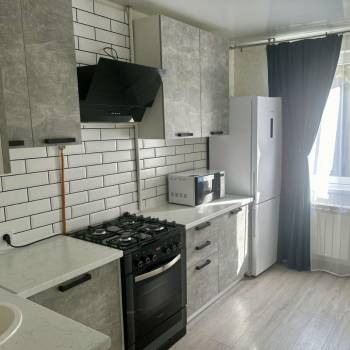 Сдается Многокомнатная квартира, 85 м²