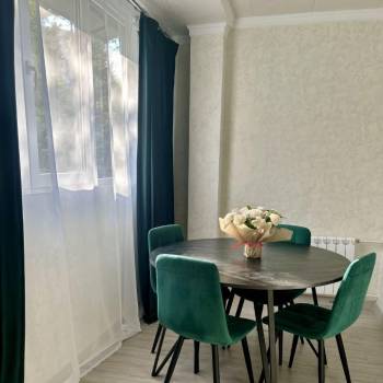 Сдается Многокомнатная квартира, 85 м²