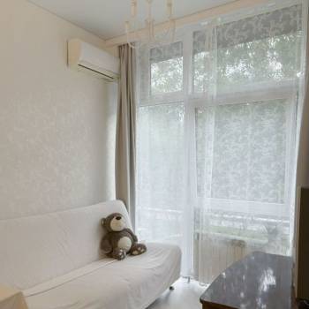 Продается 1-комнатная квартира, 32 м²