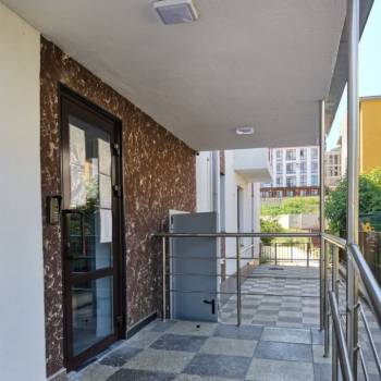 Продается 1-комнатная квартира, 42,4 м²