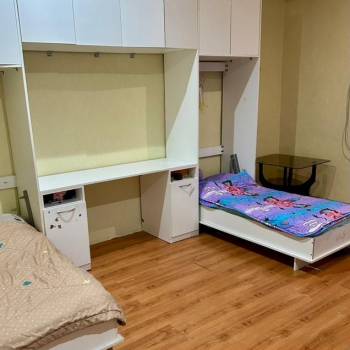 Сдается 2-х комнатная квартира, 80 м²