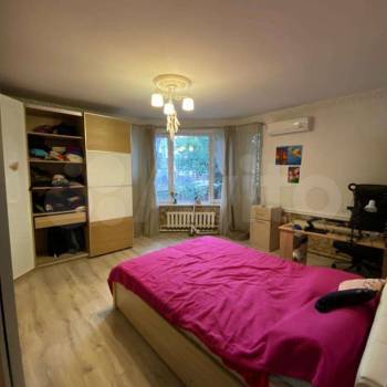 Продается Многокомнатная квартира, 101 м²