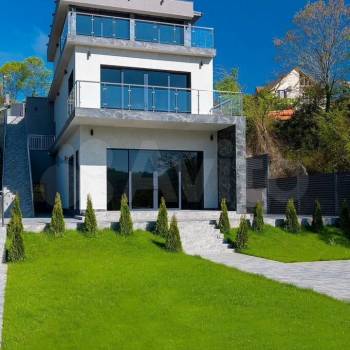 Продается Дом, 278 м²