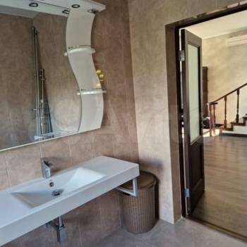 Продается Дом, 215 м²