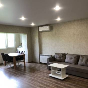 Сдается Многокомнатная квартира, 56 м²