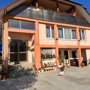 Продается Дом, 253 м²