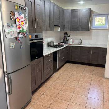 Продается Дом, 253 м²