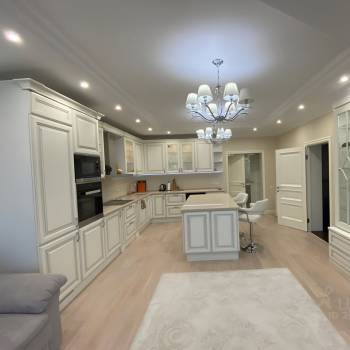 Сдается Многокомнатная квартира, 157 м²