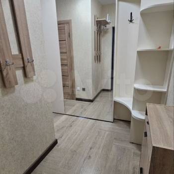 Сдается 1-комнатная квартира, 38 м²