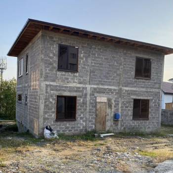 Продается Дом, 194 м²