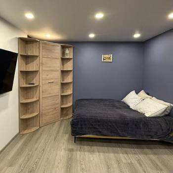 Продается 1-комнатная квартира, 32 м²