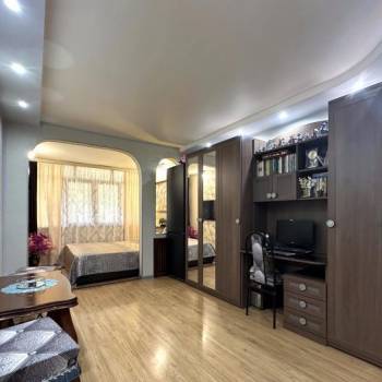 Продается 2-х комнатная квартира, 49 м²