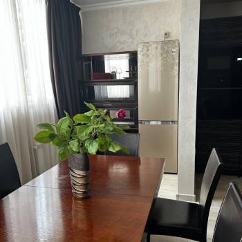 Продается 3-х комнатная квартира, 100 м²