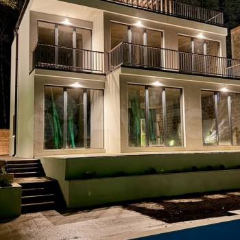 Продается Дом, 250 м²