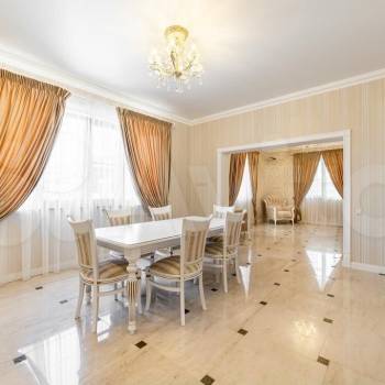 Продается Дом, 272 м²