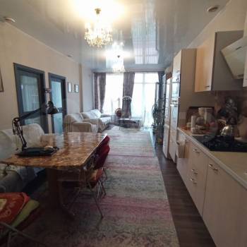 Продается 3-х комнатная квартира, 64,7 м²