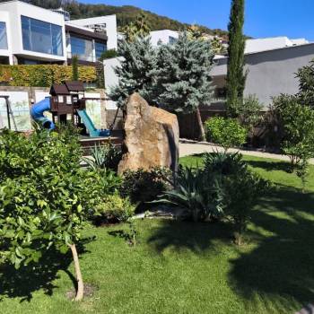 Продается 1-комнатная квартира, 70 м²