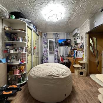 Продается 1-комнатная квартира, 32 м²