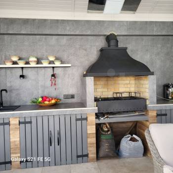 Продается Дом, 350 м²