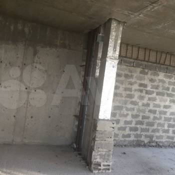 Продается 1-комнатная квартира, 80,1 м²